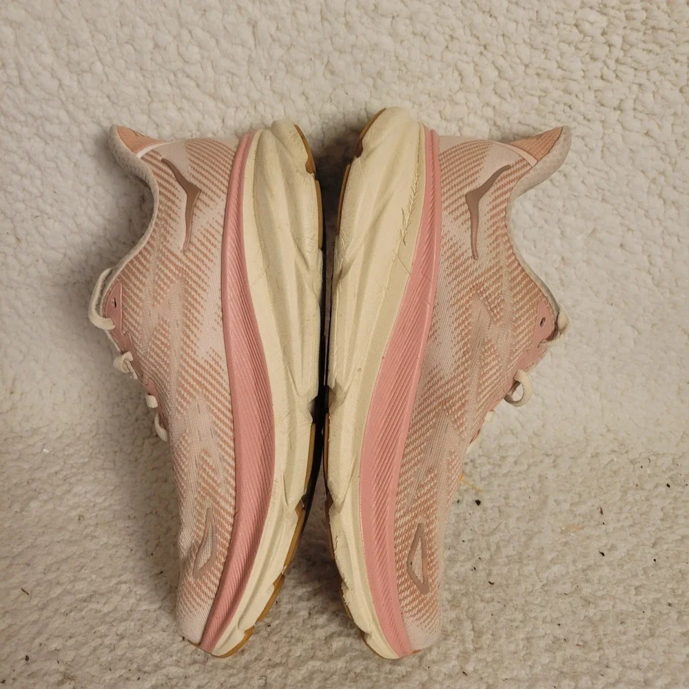 Hoka Clifton 9 Running Shoes Womens 7.5 Sandstone Champagne Good 1127896 SNC